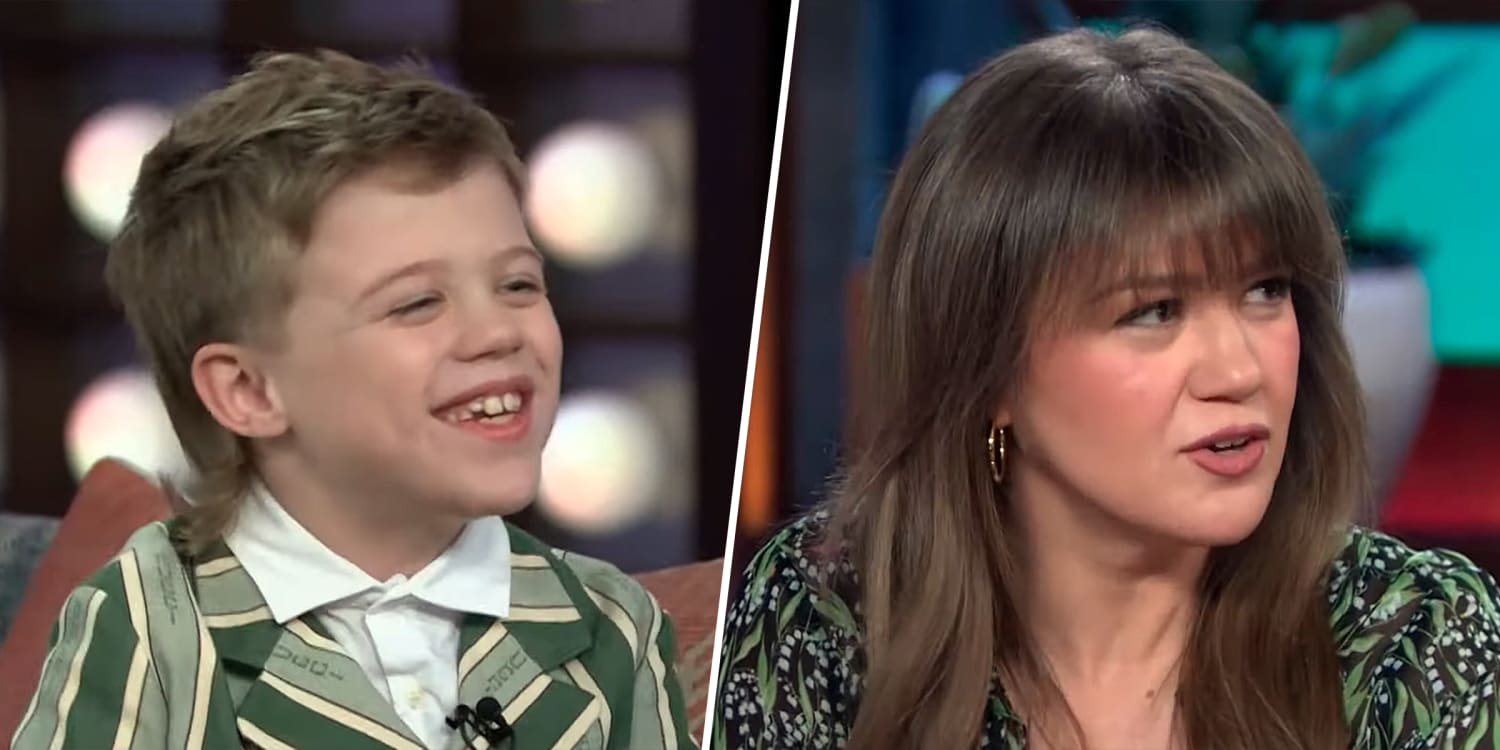 Kelly Clarkson's 8-year-old son has cheeky response to going viral for Frank Sinatra cover