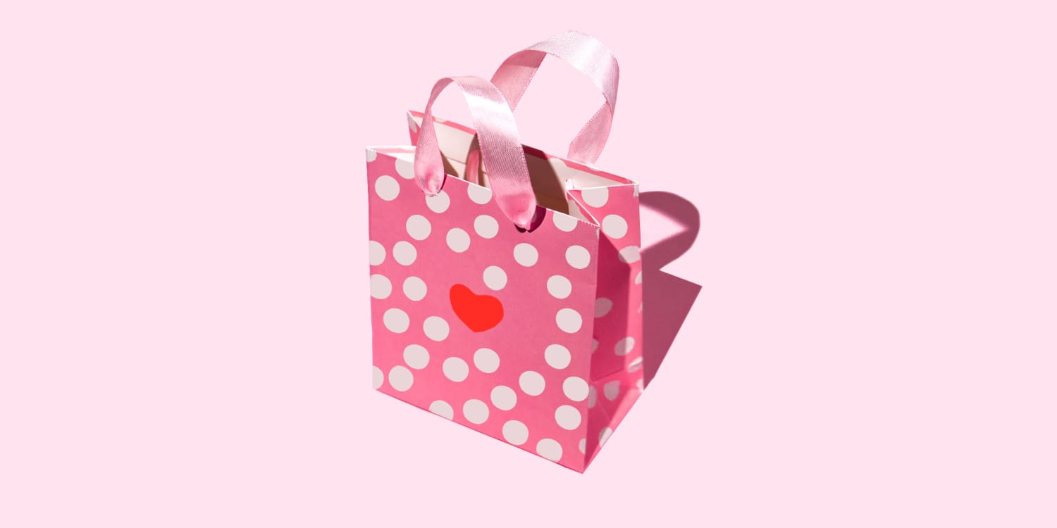 Moms plead: Can we stop doing elaborate Valentine's Day goody bags?