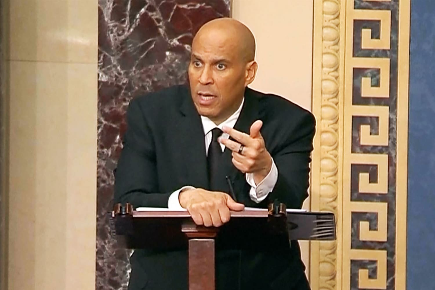 https://media-cldnry.s-nbcnews.com/image/upload/rockcms/2025-04/250401-cory-booker-mb-1147-e39ff3.jpg?ramen_itok=iqwQftIcTf