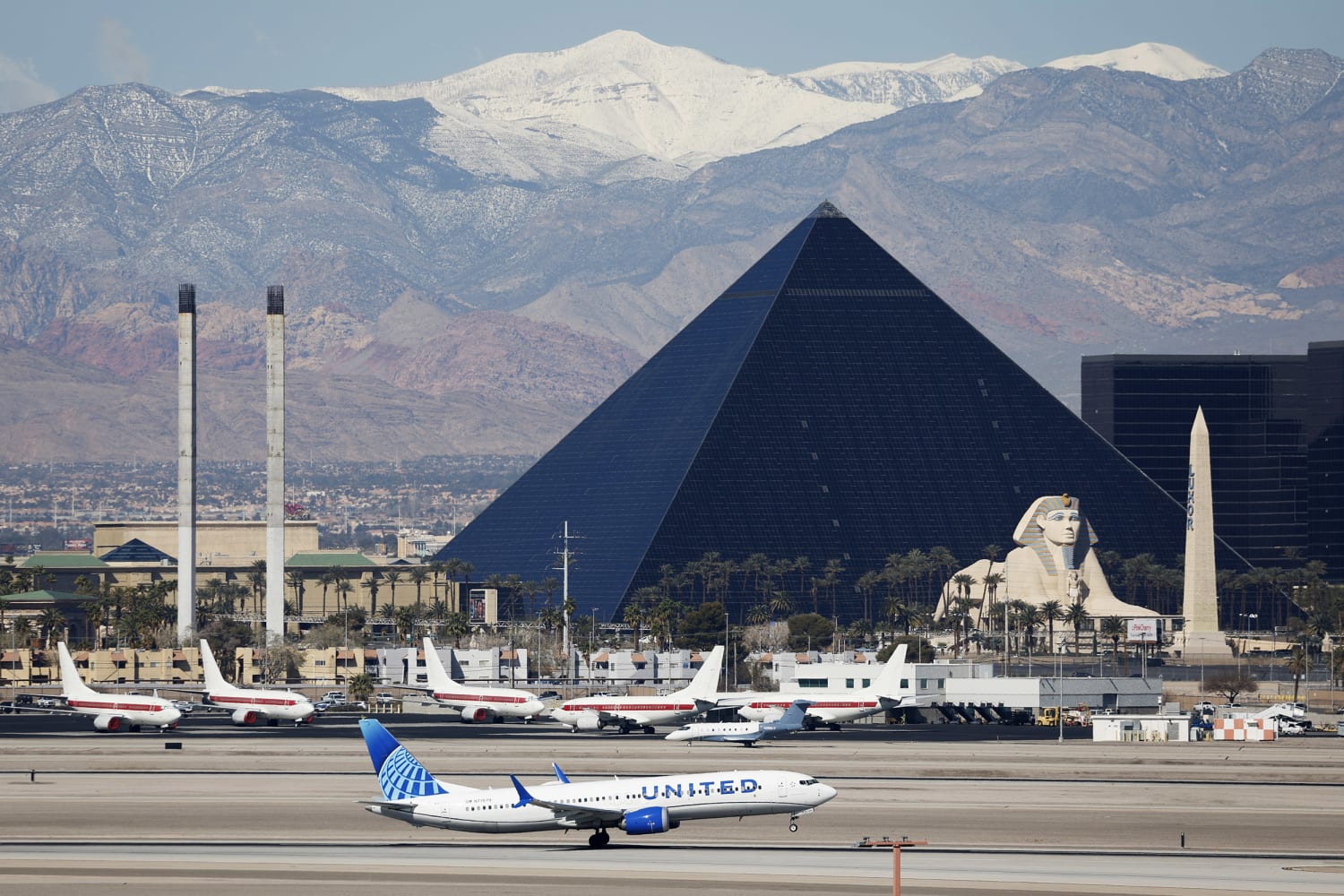 Safety concerns uncovered at Las Vegas airport following review into Washington midair collision