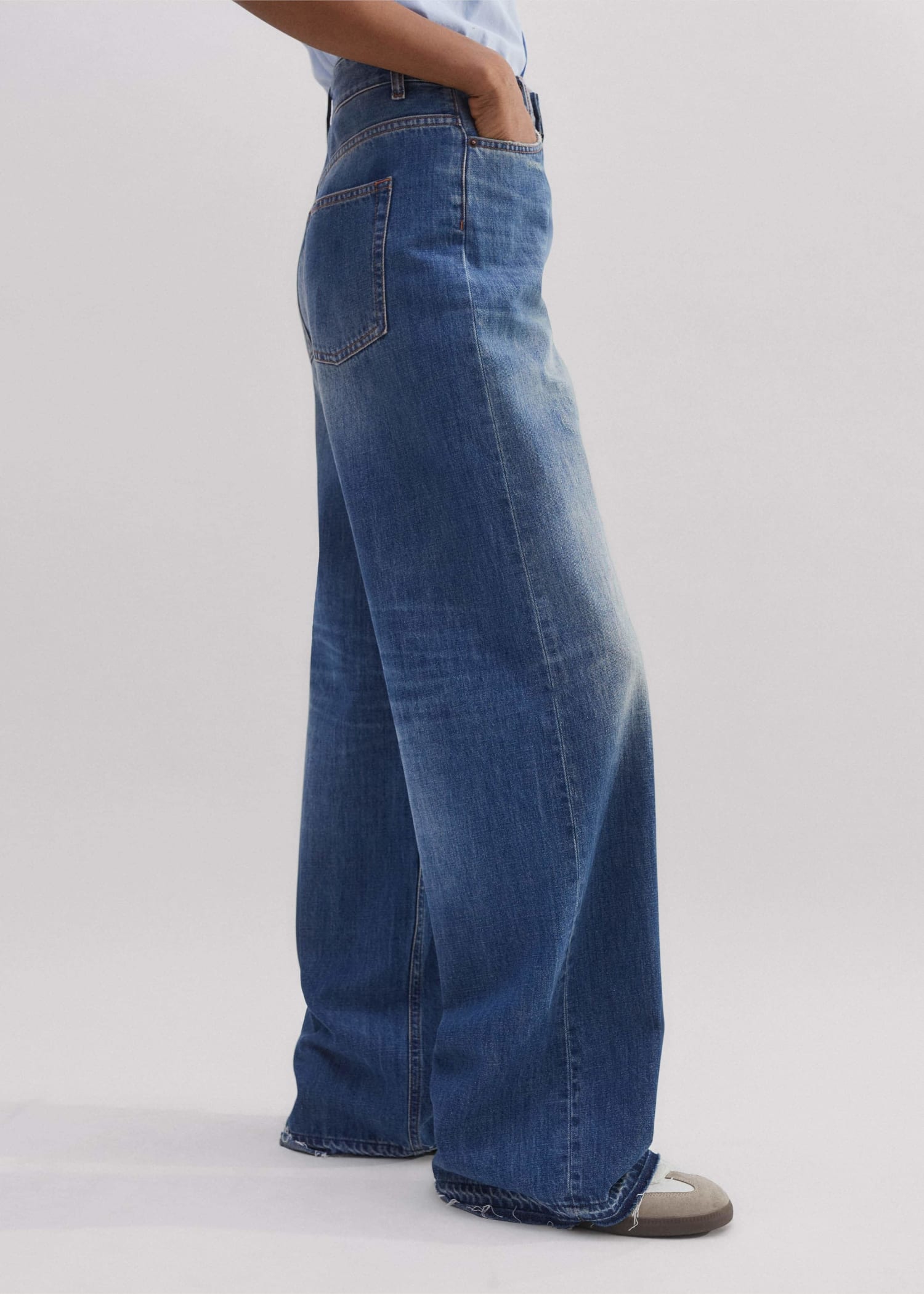 What are the best baggy jeans of 2025? Stylists and editors What are the best baggy jeans of 2025? Stylists and editors