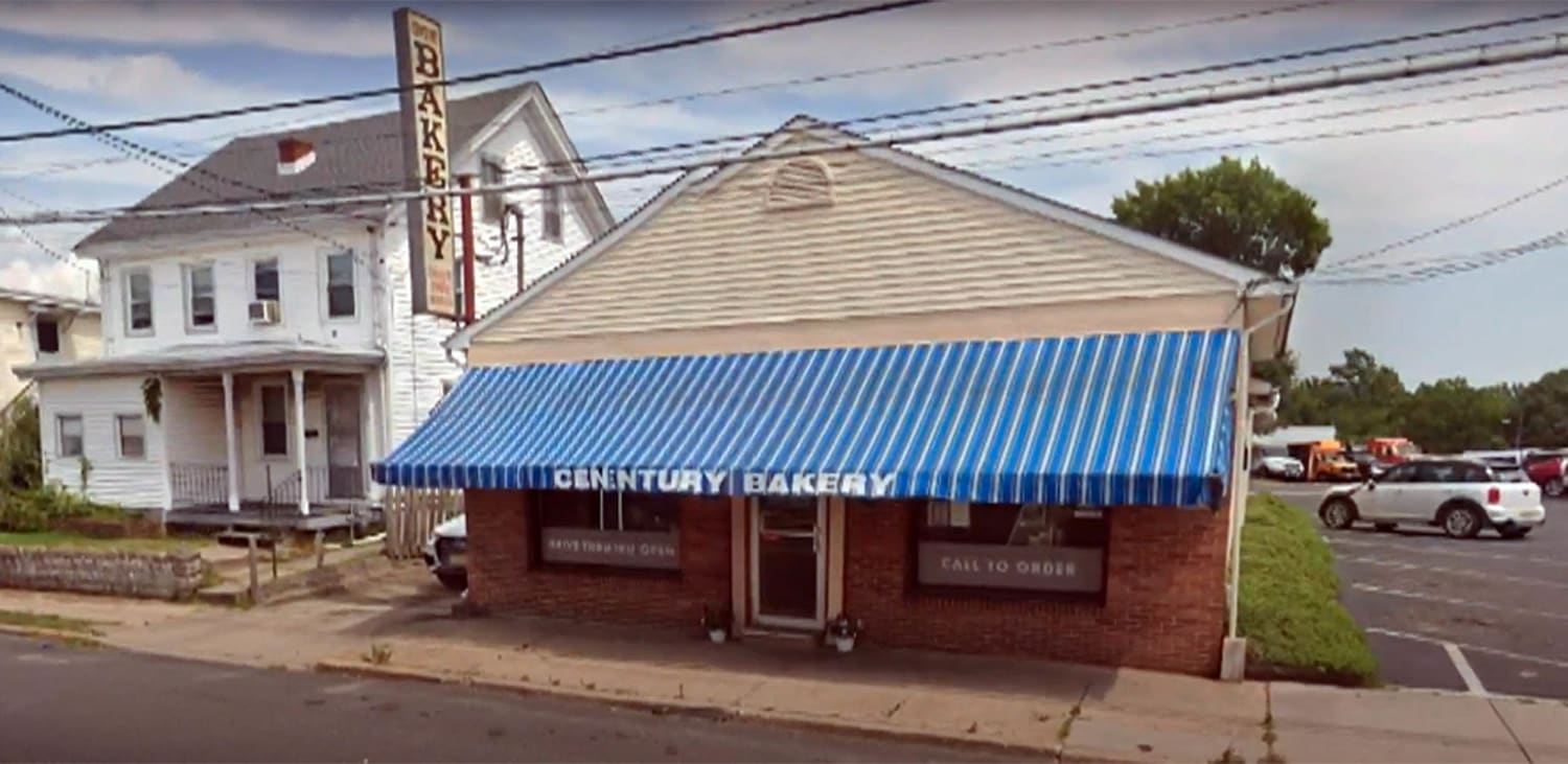Bakery asks customers wearing 'strong' perfume to use drive-thru, sparking debate