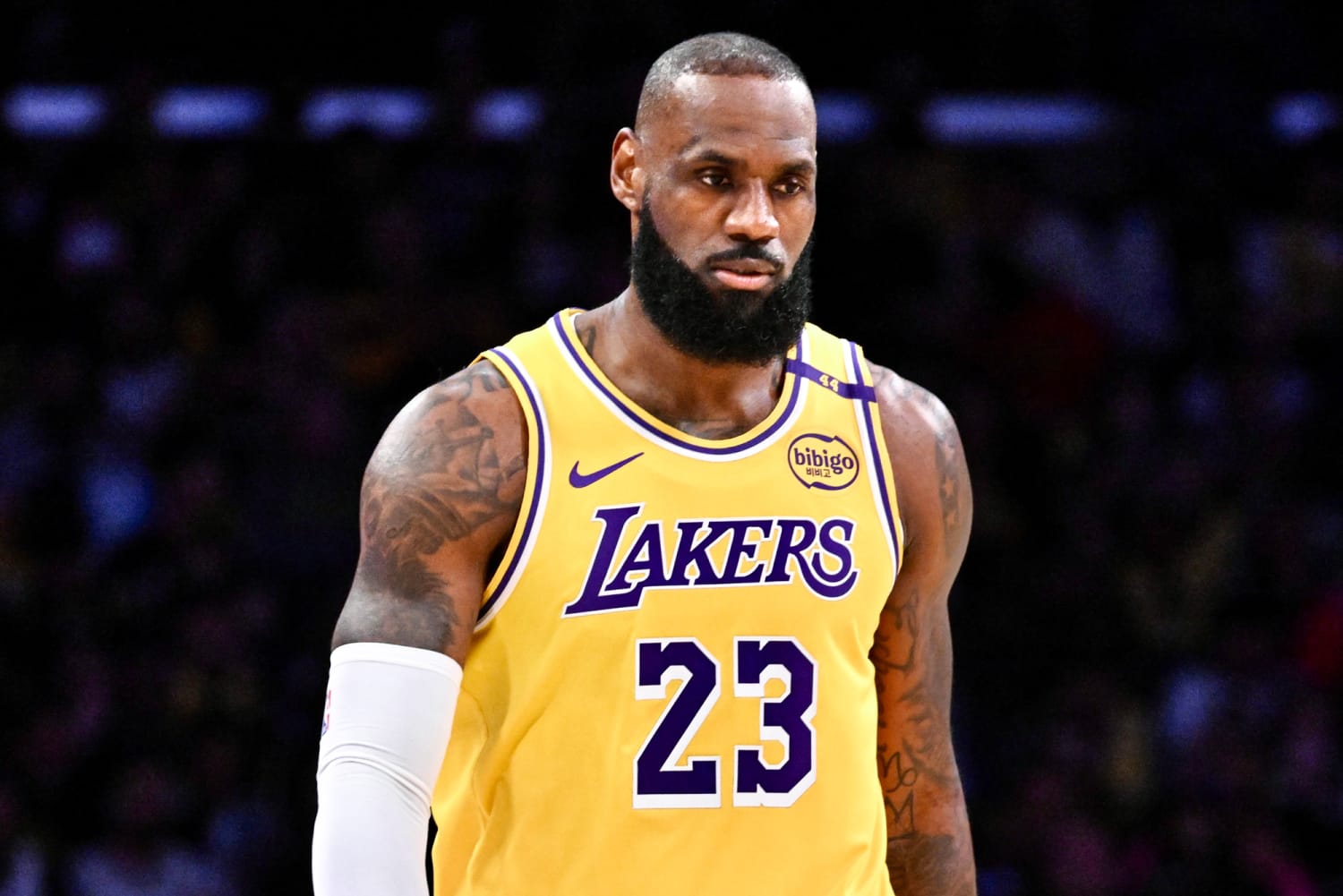LeBron James doesn't want to answer questions about his future