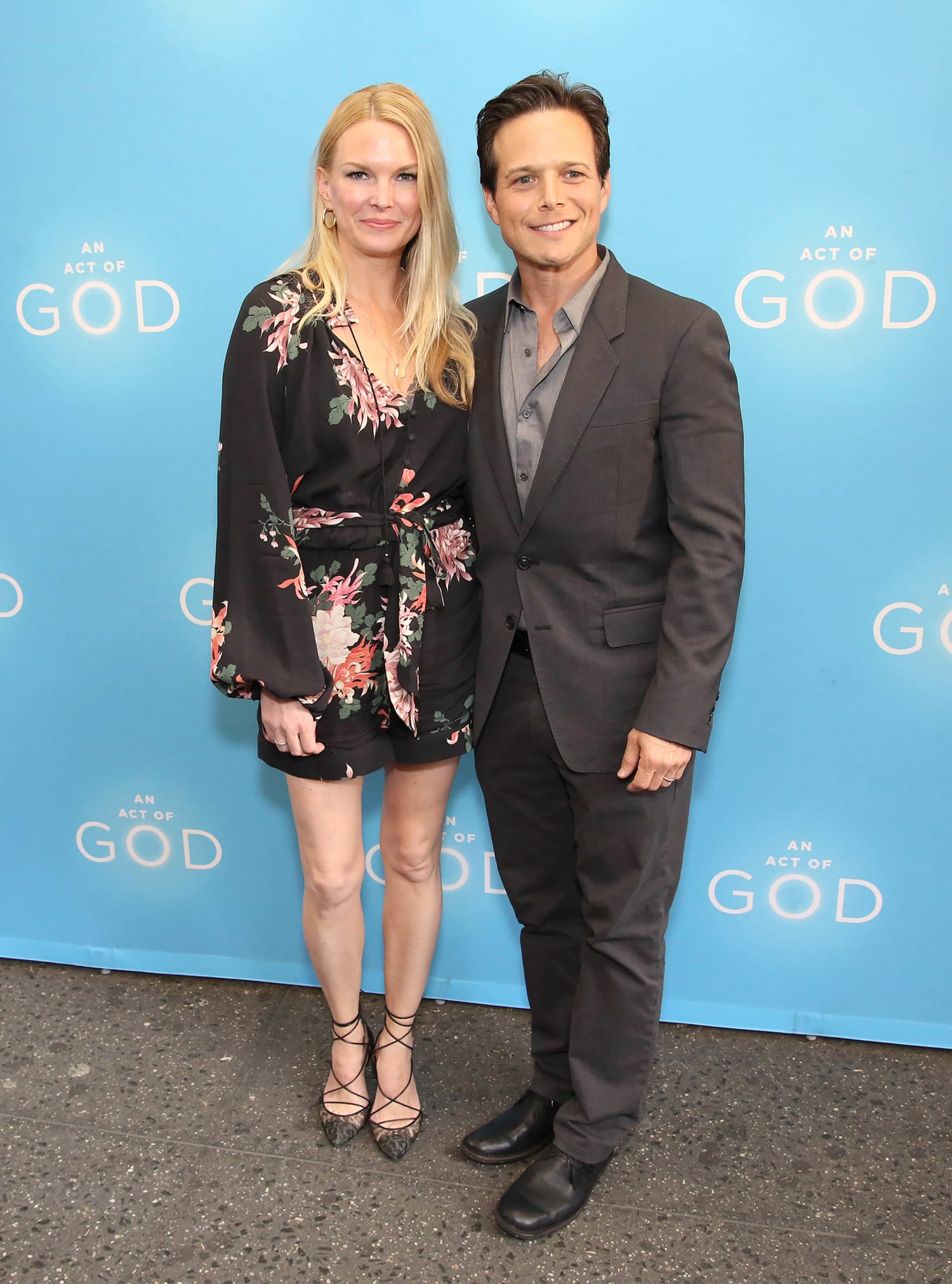 'Party of Five' Star Scott Wolf And Wife Kelley Are Divorcing