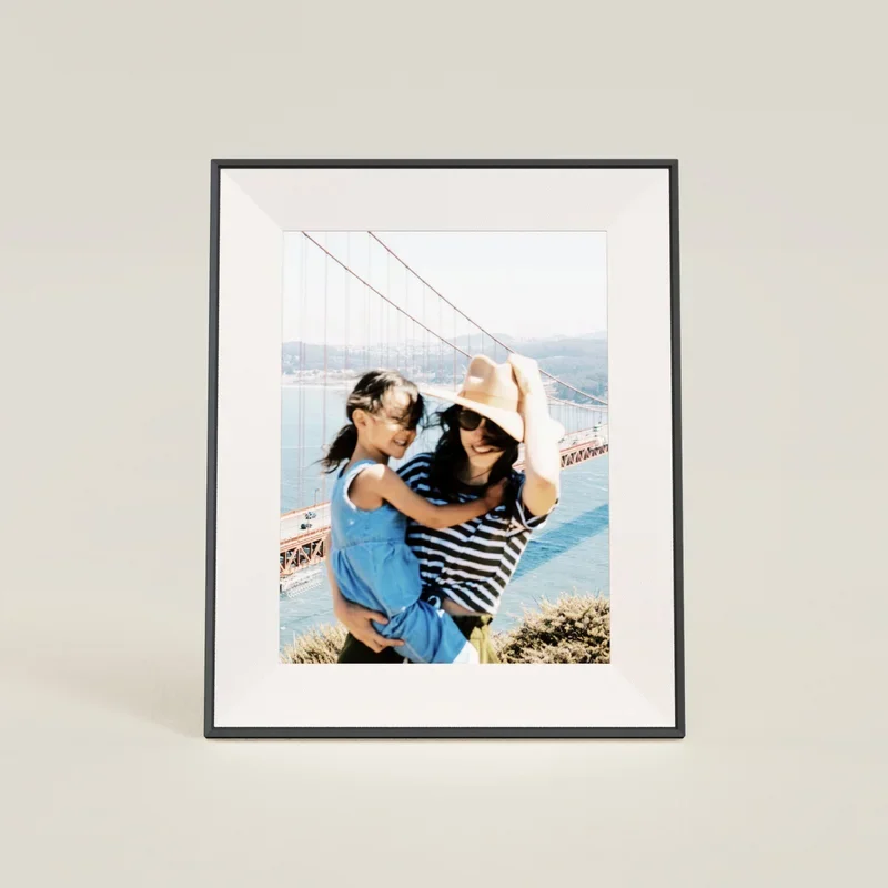 Aura Aspen Digital Picture Frame