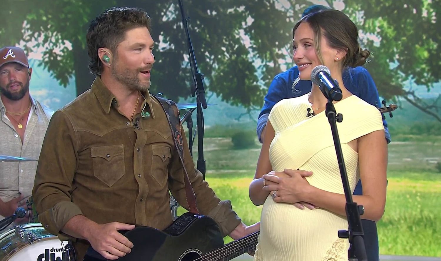 EXCLUSIVE: Chris and Lauren Lane Reveal Sex of 3rd Child Live on TODAY