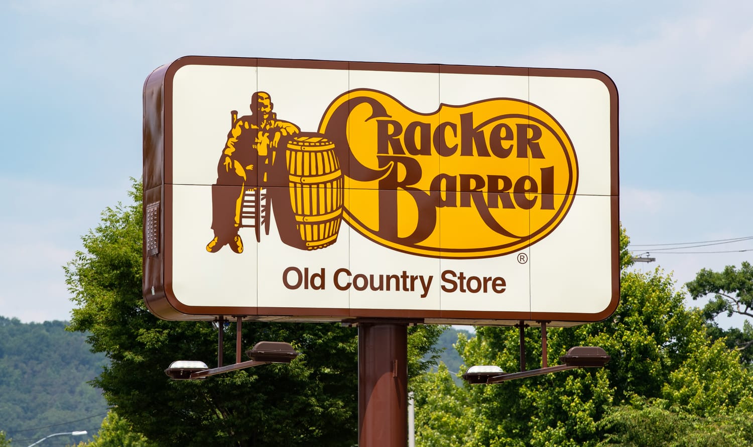 Cracker Barrel Quietly Removes 'Out-of-Date' DEI and Pride References From Website
