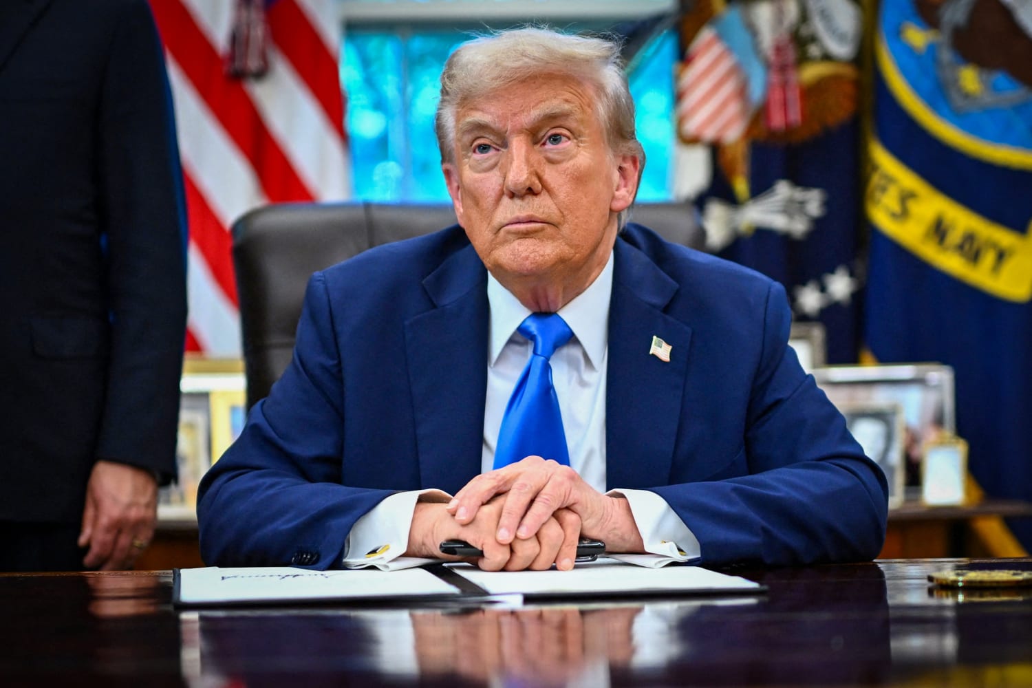 The White House clarified its change to H-1B visas after workers, companies and foreign governments scrambled to respond to its latest immigration crackdown.