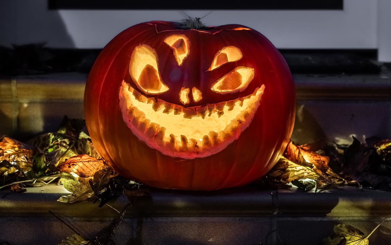 75 Halloween Greetings to Share With Friends | Petal Talk, image size:1500x940