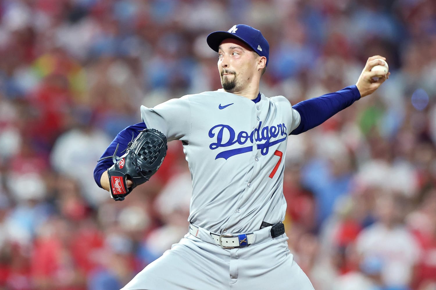 Los Angeles Dodgers Blake Snell ボブルヘッド Dodgers' bullpen holds off Phillies' rally for 4-3 Game 2 win in NLDS
