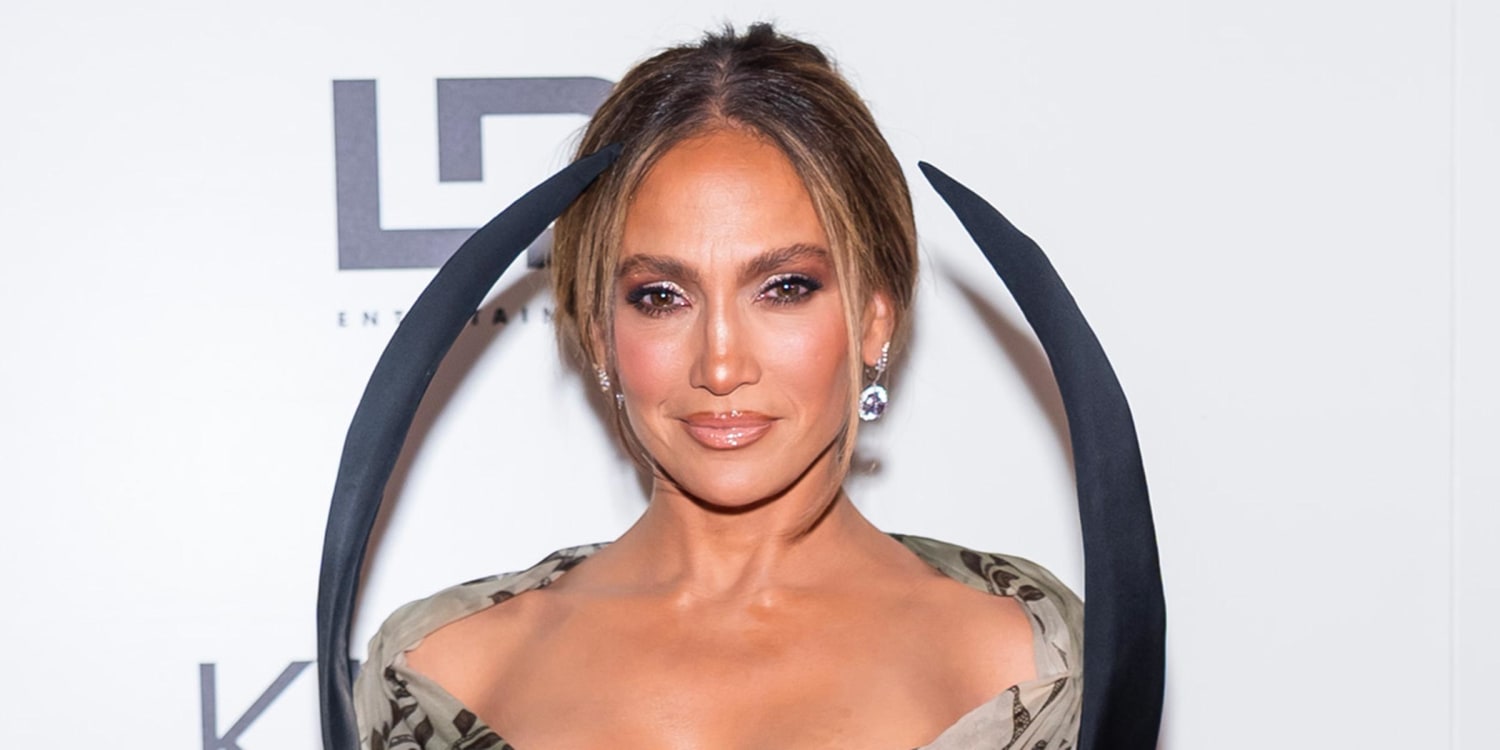 Jennifer Lopez's Twins, Max and Emme, Make Rare Red Carpet Appearance with Mom