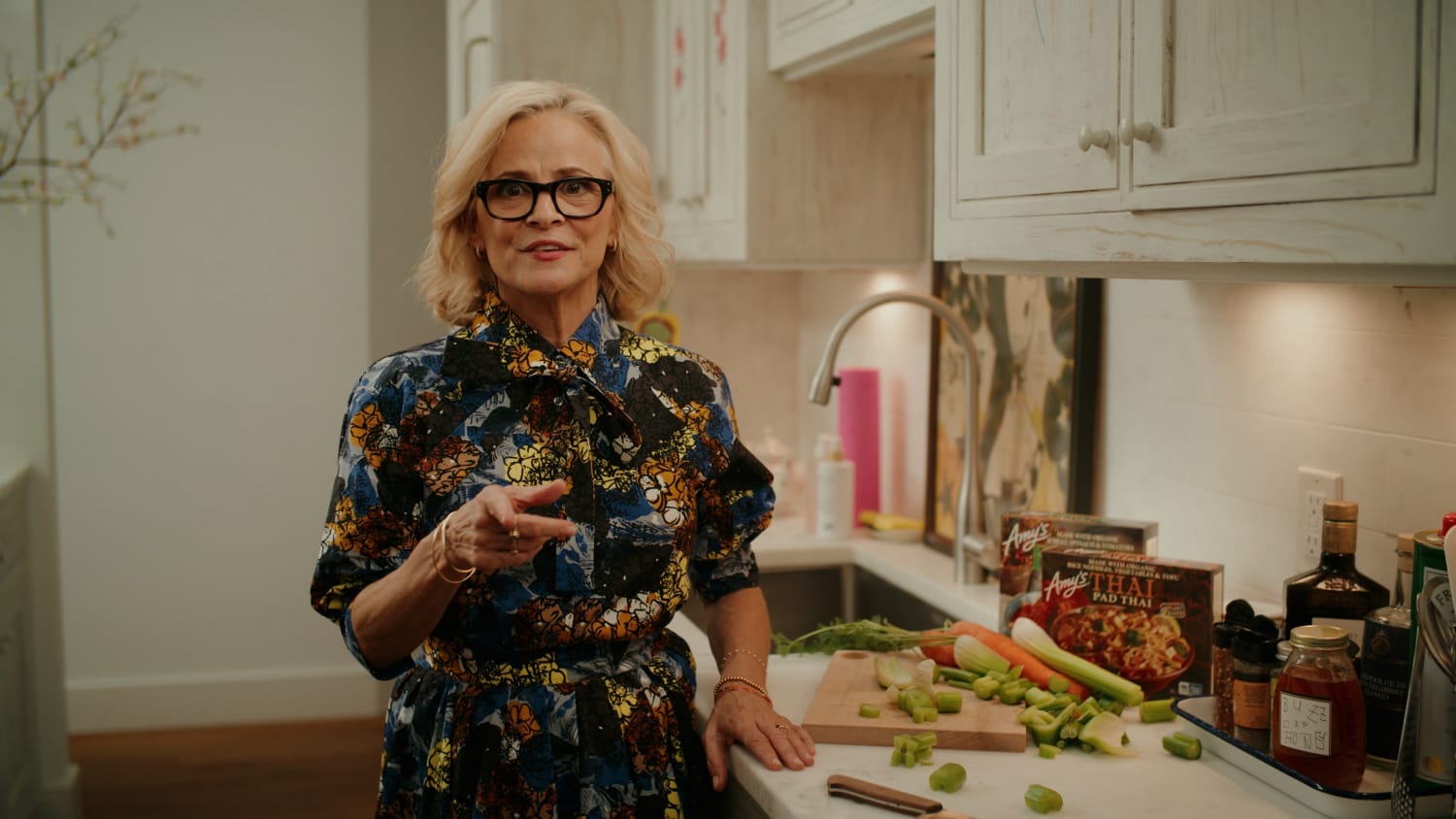 Amy Sedaris Loves to Cook for Her Brother David Because He 'Just Doesn't Stop Eating'