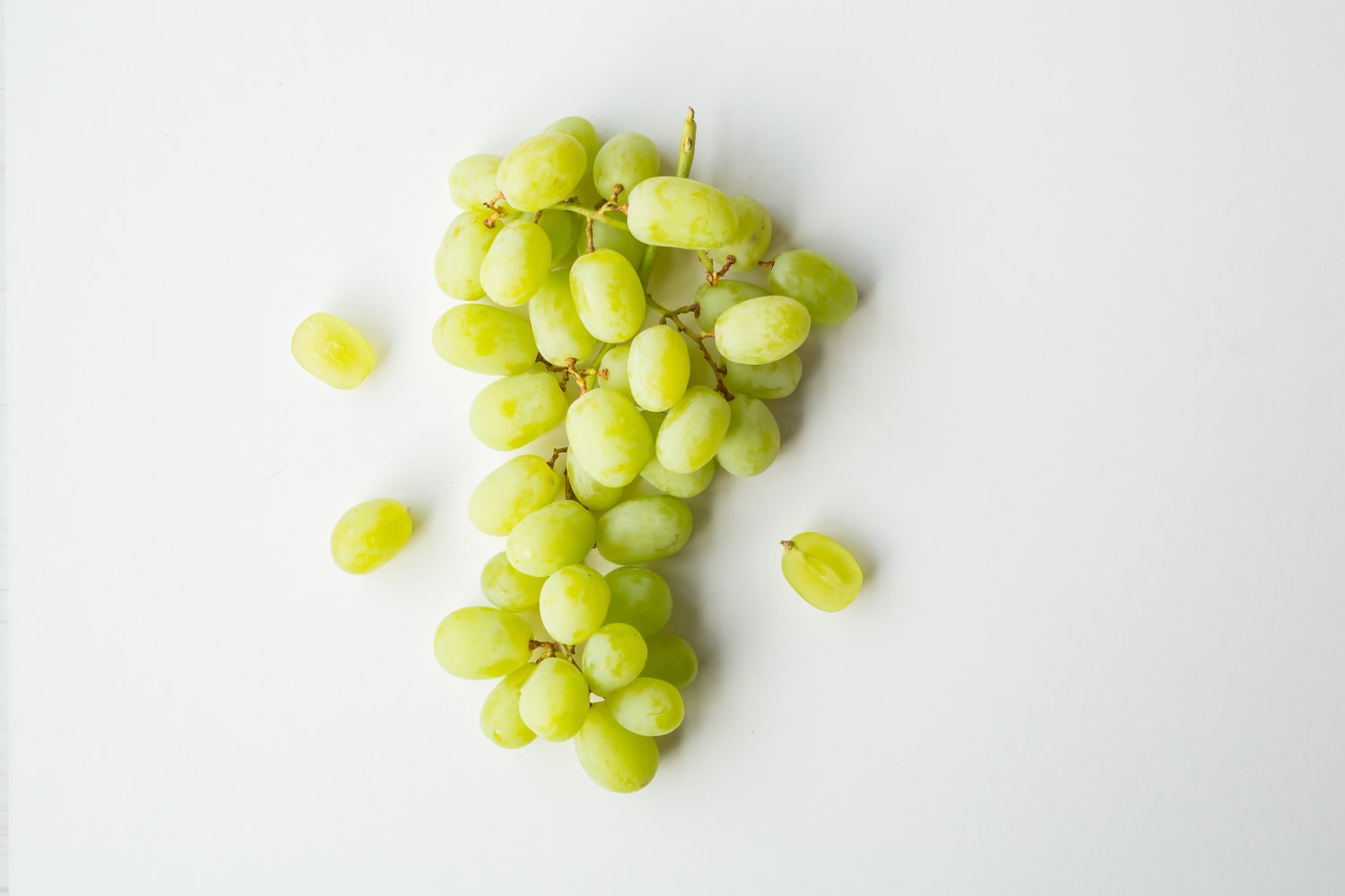 9 Fruits With the Most Flavanols for Heart and Brain Health