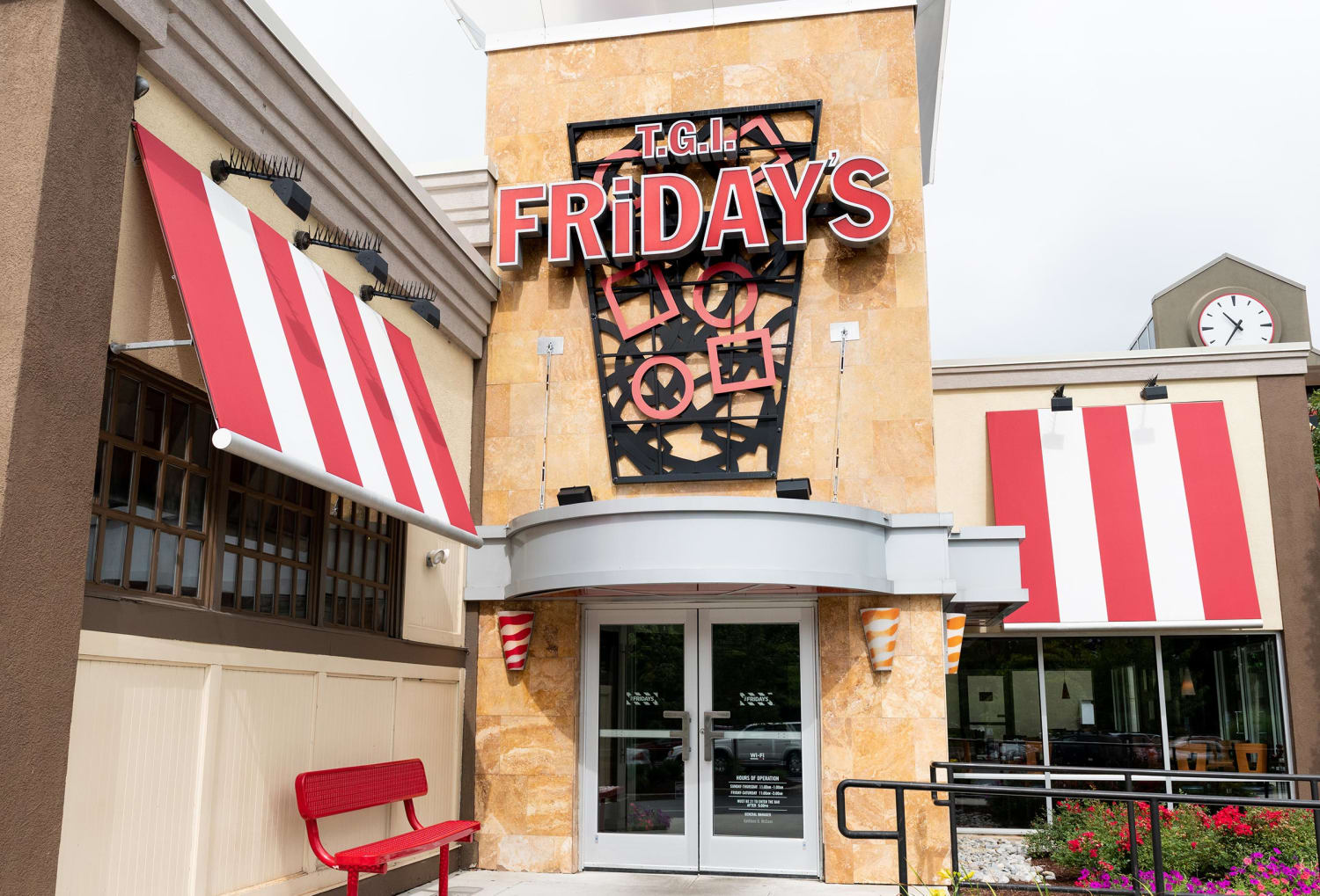 TGI Fridays Is Offering SNAP Participants Free Kids' Meals. Plus 7 Other Restaurants Where Kids Eat Free
