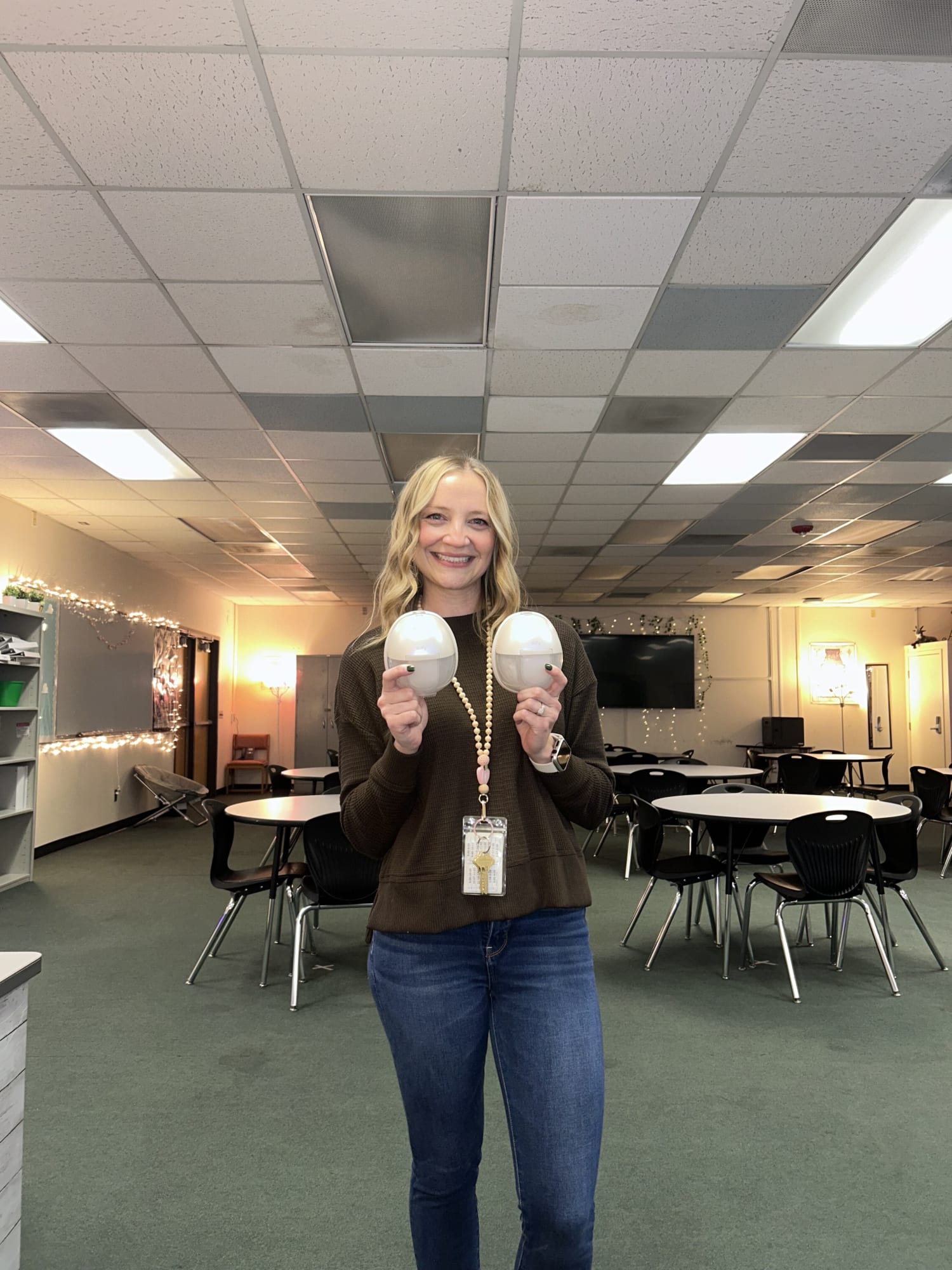 High School Teacher Details How She Pumps Breastmilk During Class — And How Her Principal Responded  