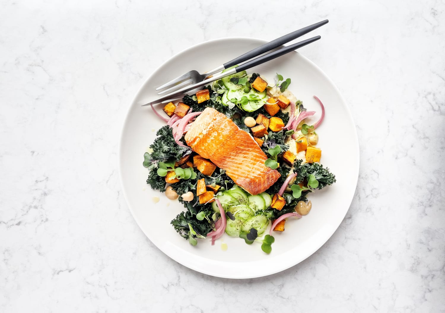 Should You Follow the New Food Pyramid? Dietitians Weigh In