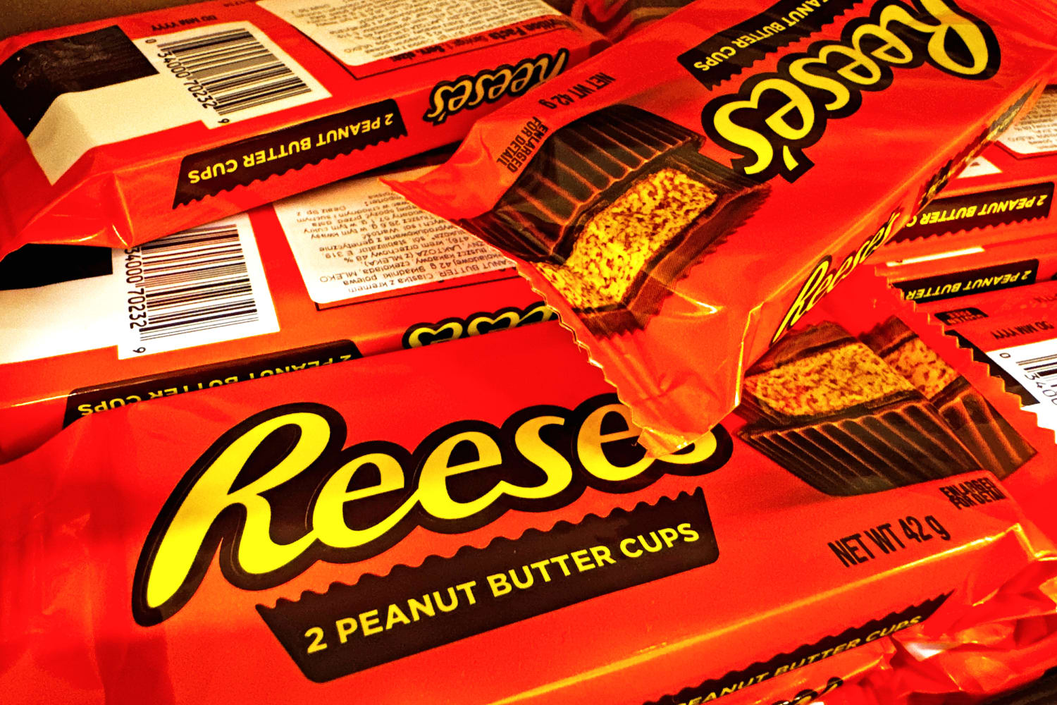 Grandson of the Inventor of Reese's Peanut Butter Cups Accuses Hershey of Cutting Corners