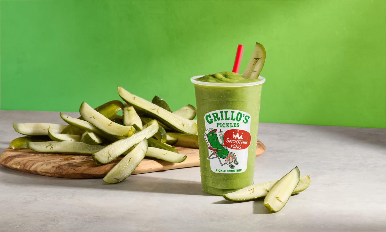 I Tried the Pickle Smoothie From Smoothie King and Grillo’s. Here’s What It Tastes Like