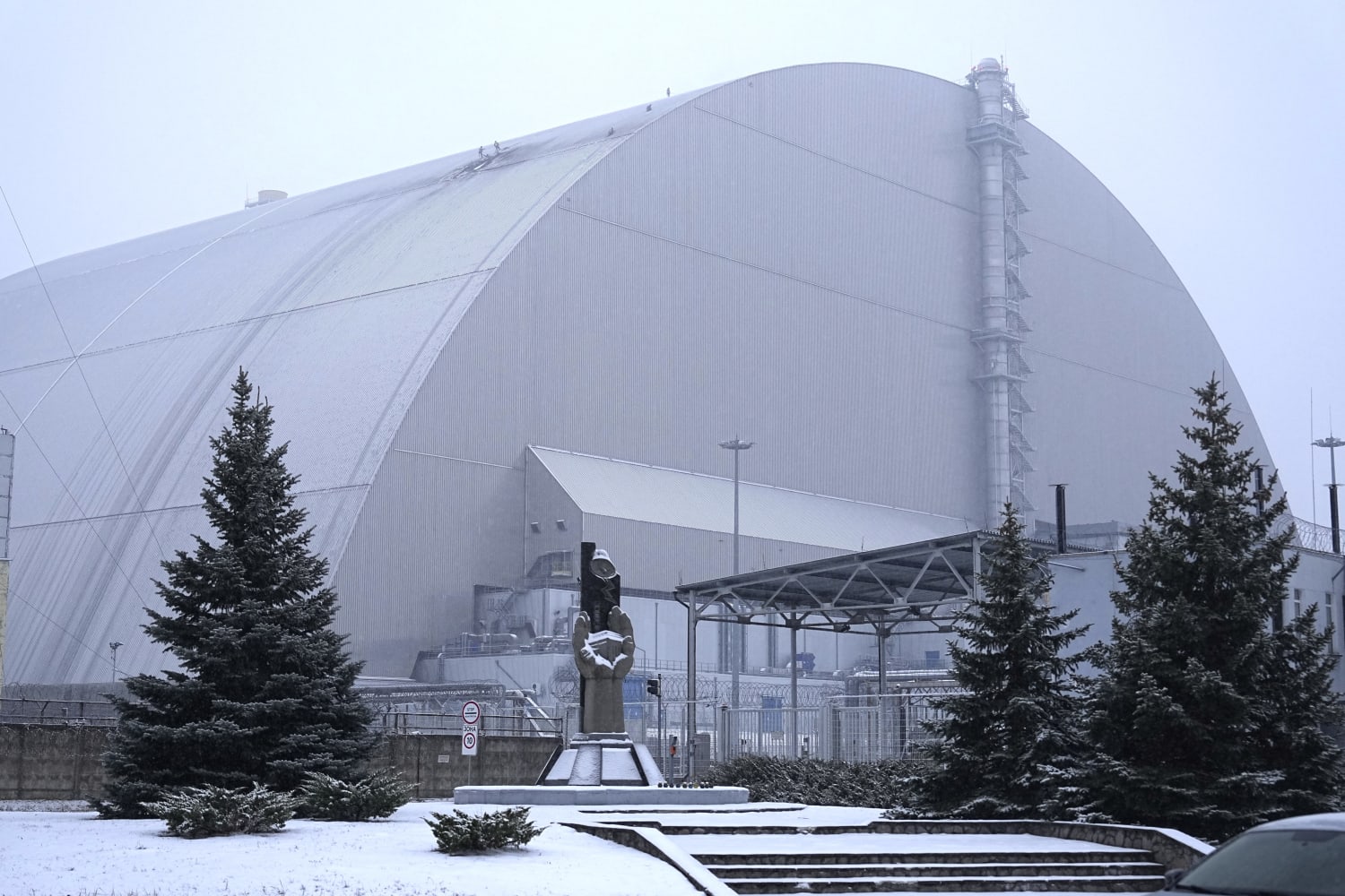 Russian drone hit nuclear fuel storage facility near Chernobyl, Ukraine says