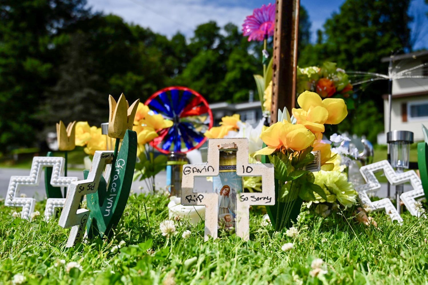 A NY Grandmother Is Suspected of Killing Her Daughter and 4 Grandchildren, Police Say