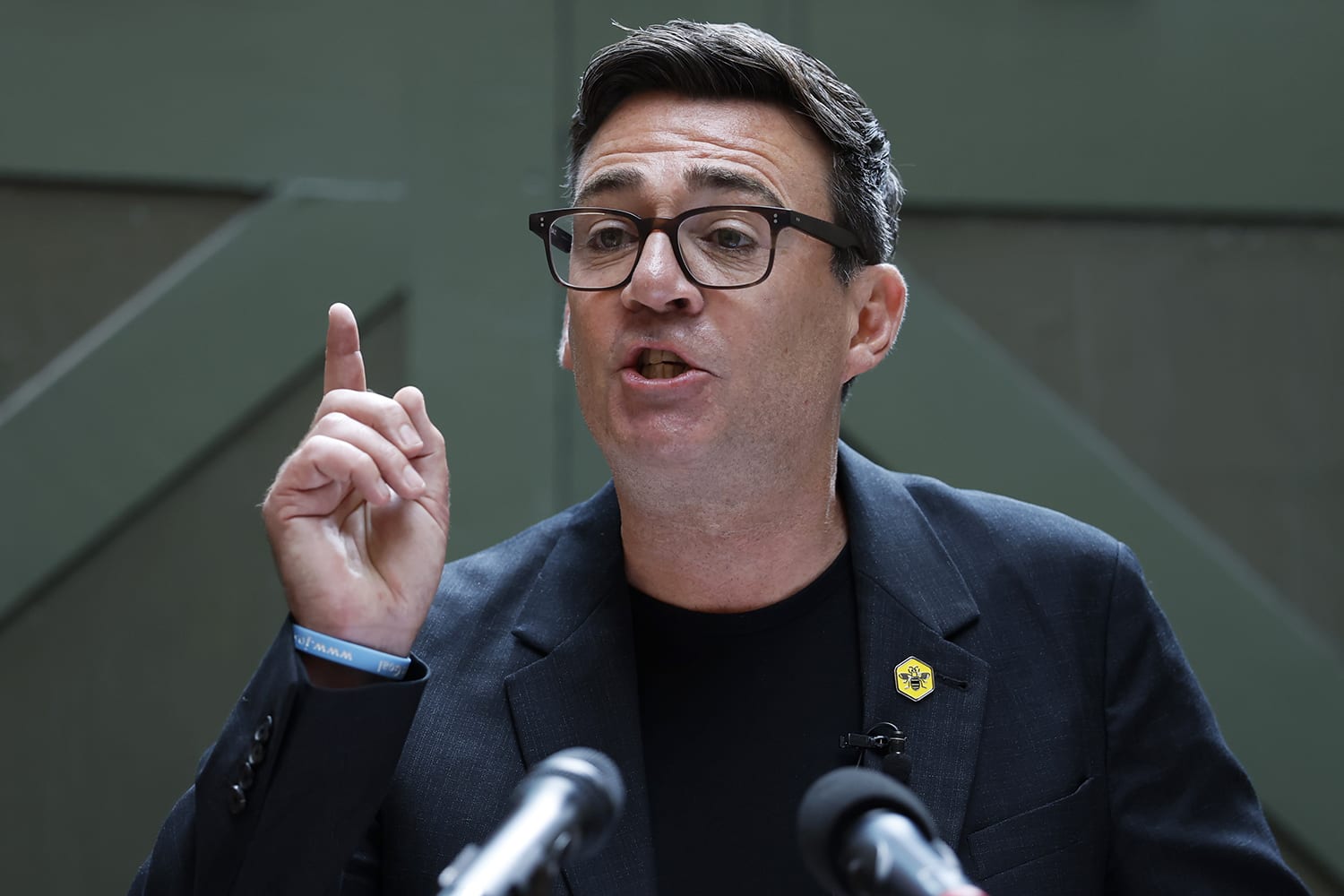 Andy Burnham says he'll deliver a 'circuit breaker' to transform the U.K. economy if he becomes leader