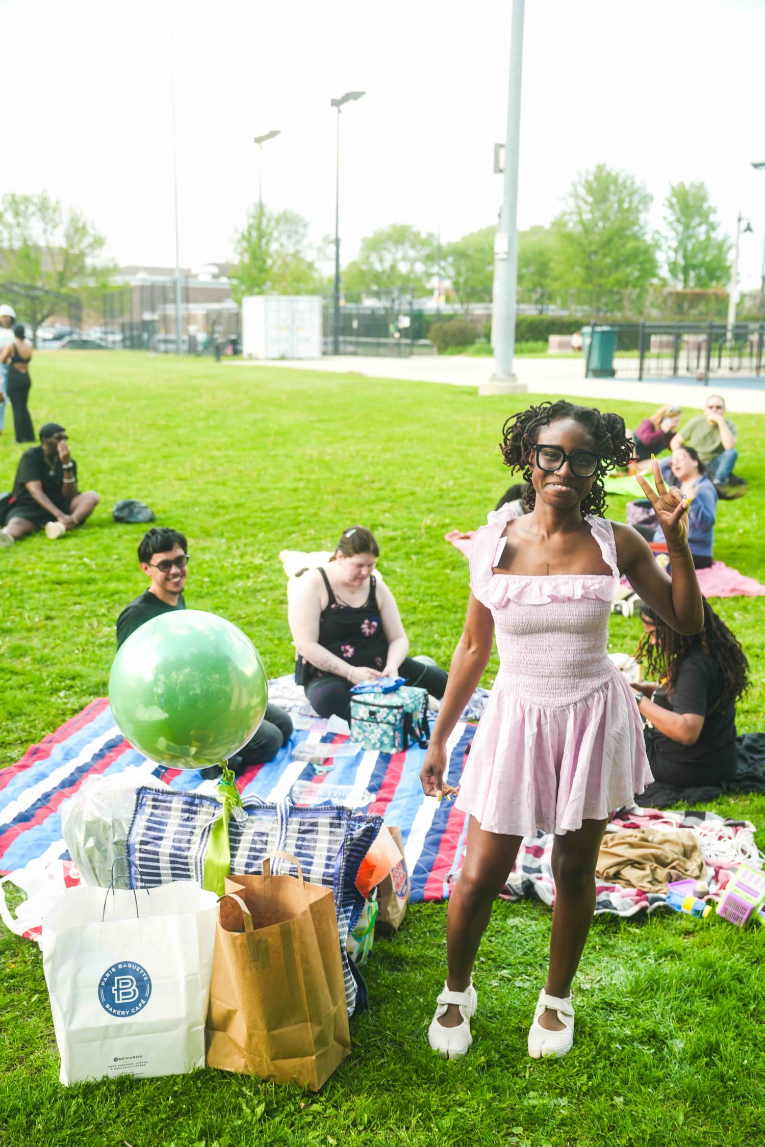 Woman Invites Strangers to Her Birthday Picnic. More Than 100 People Show Up