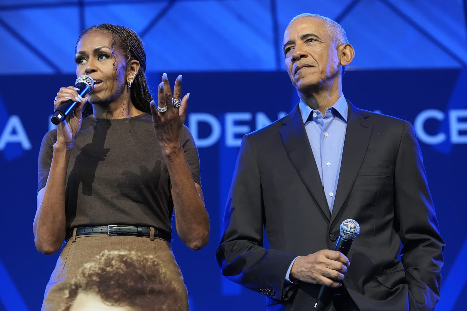 Why Barack Obama Cried After Seeing Michelle Obama’s Skirt