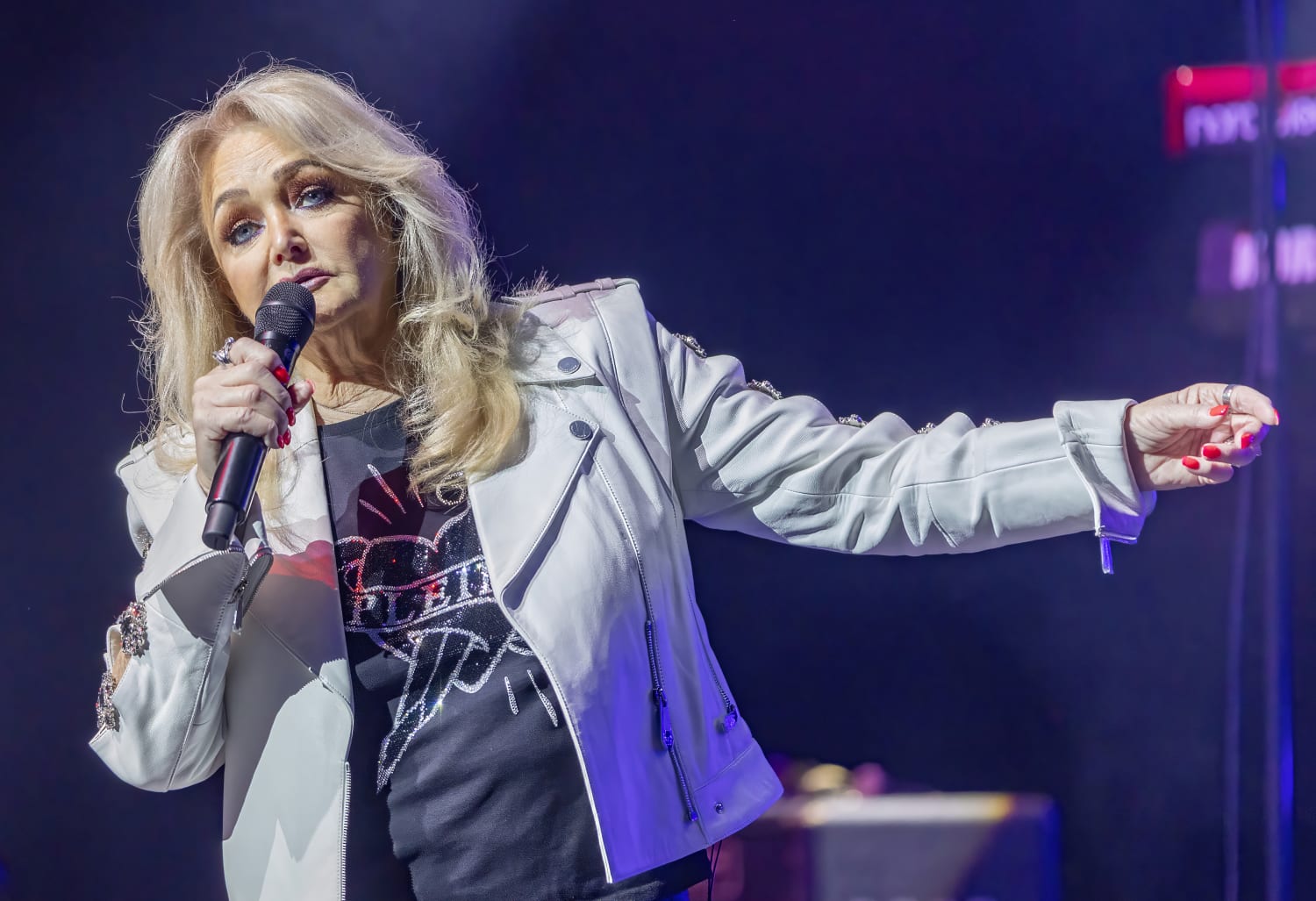 Bonnie Tyler Dies at 75: What Her Family Has Shared About Her Health