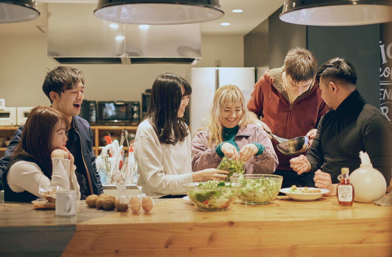 A Healthy Aging Expert’s No. 1 Favorite Social Activity to Boost Longevity and Overall Wellbeing