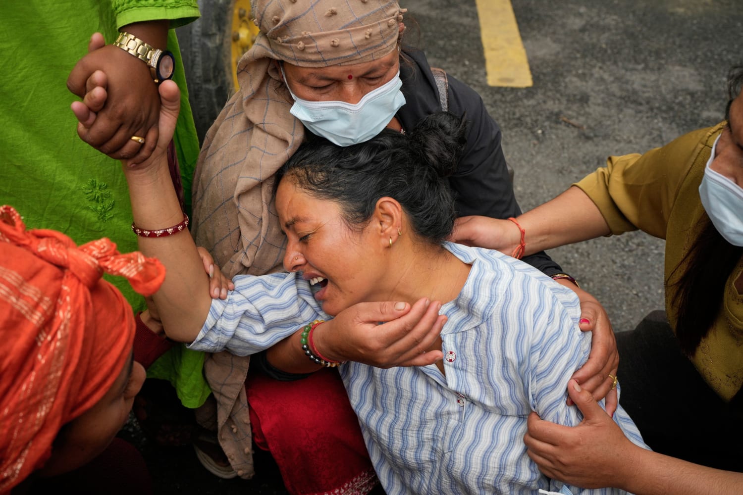 https://www.nbcnews.com/world/asia/death-toll-nepal-floods-tops-900-number-missing-nearly-doubles-rcna595267 social preview image