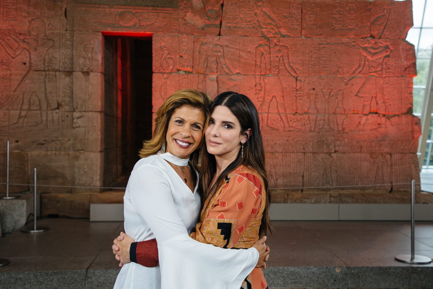 How 1 Call with Sandra Bullock ‘Changed the Course of’ Hoda Kotb’s Life