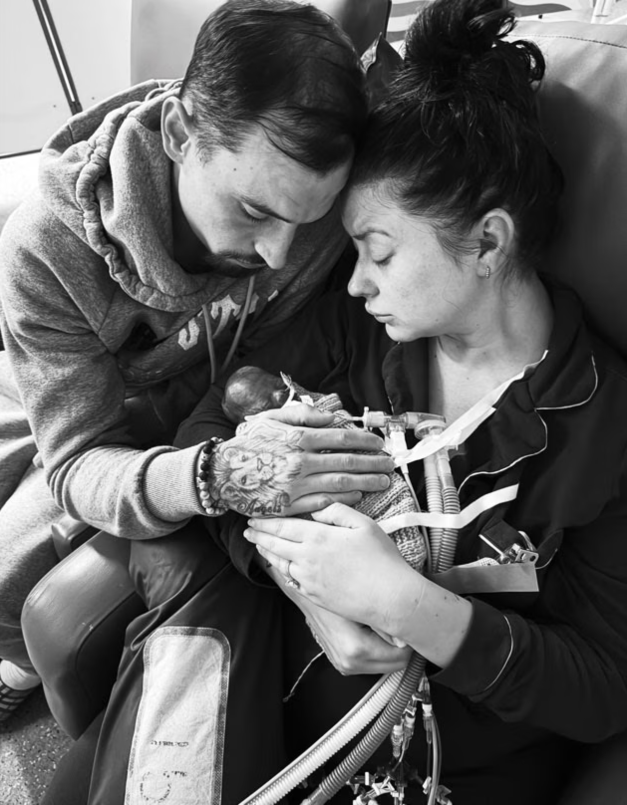 ‘Married at First Sight UK’ Star Grieves Death of  Twins Just 9 Days After Birth