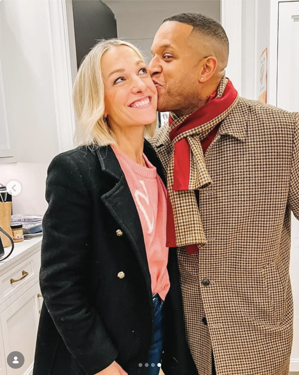 Craig Melvin Celebrates 15th Anniversary to Wife Lindsay Czarniak With Sweet Wedding Photos