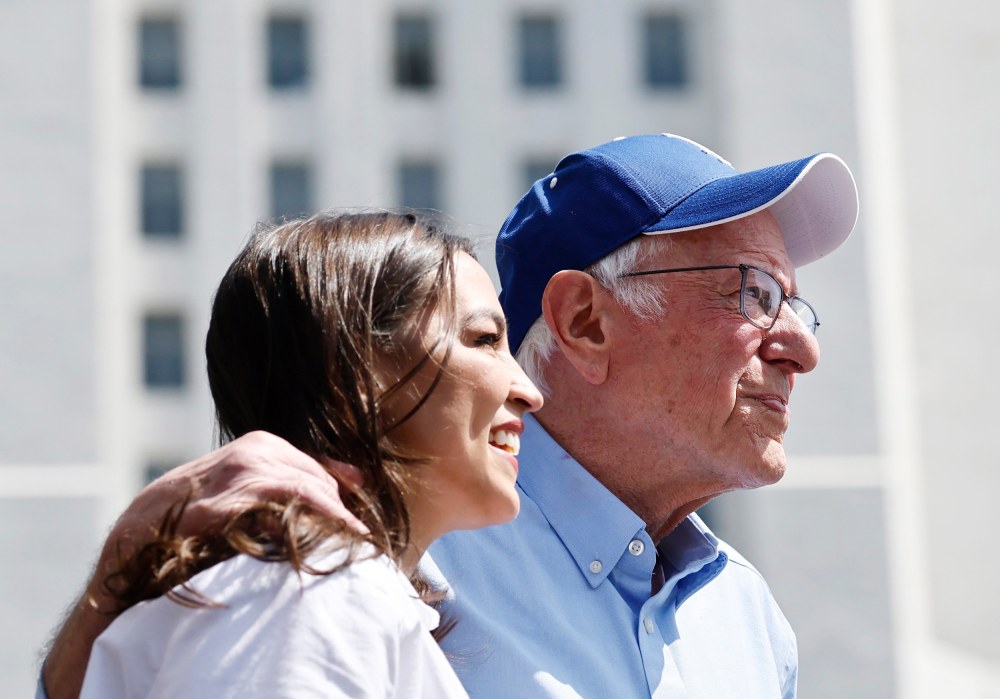 250414-fight-oligarchy-tour-sanders-aoc-se-1234p-41df8d image