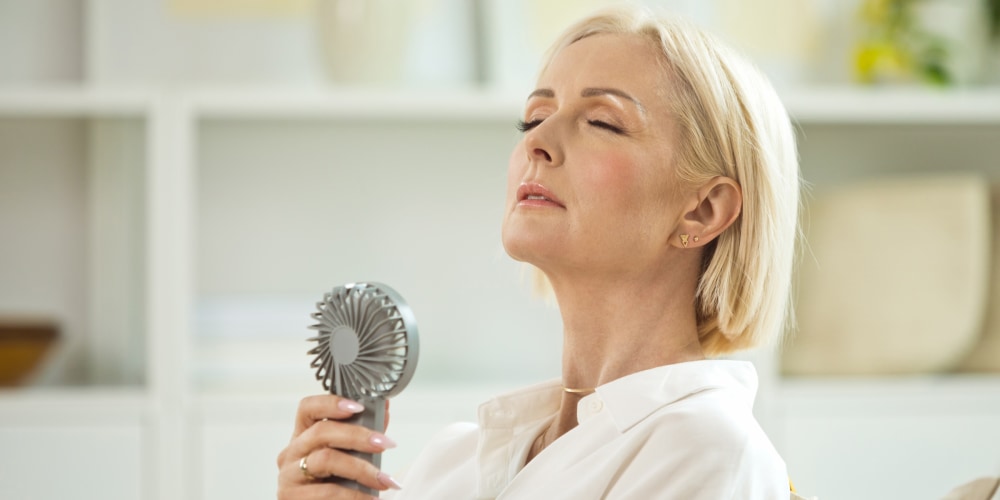The Best Products to Cool Down During Hot Flashes, According to Menopause Experts