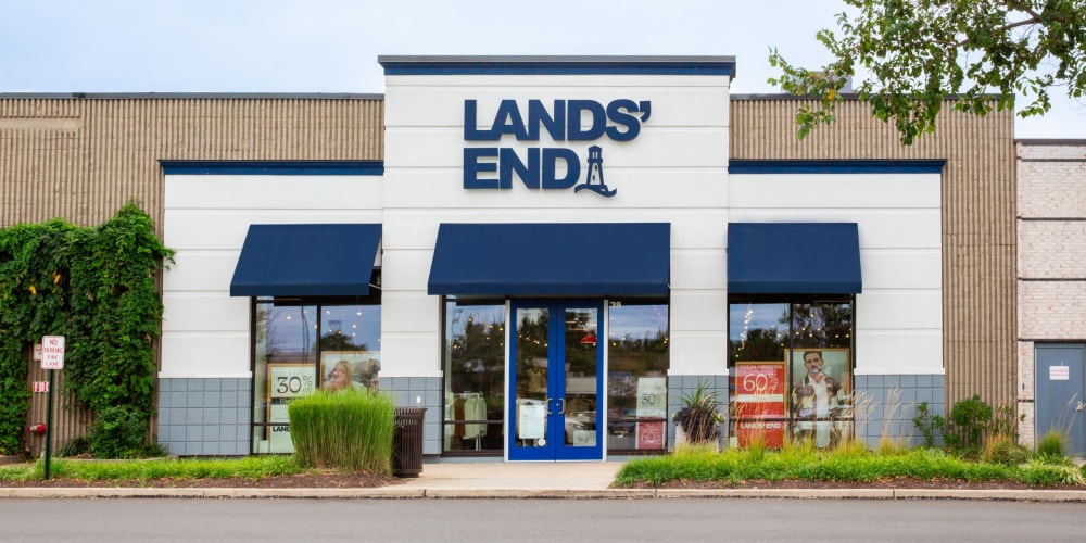 FYI: You Can Score Up to 61% Off During Lands’ End’s Memorial Day Sale
