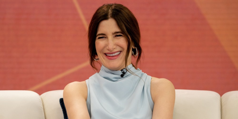 Kathryn Hahn Talks Beauty Favorites, ‘Tangled,’ and the ‘Genius’ Item She Travels With