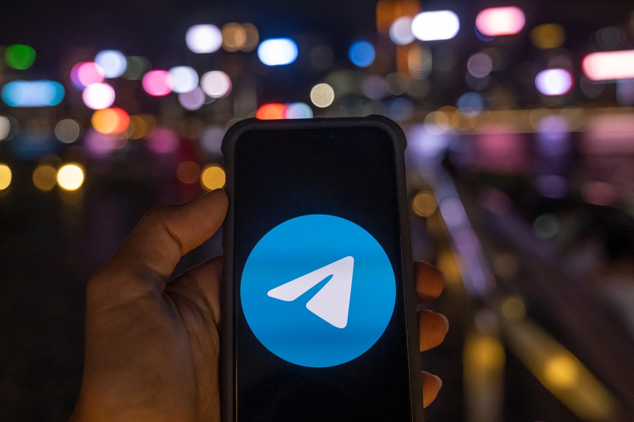 گوگل دو اپلیکیشن هاتگرام و تلگرام طلایی را به عنوان برنامه مضر شناسایی میکند