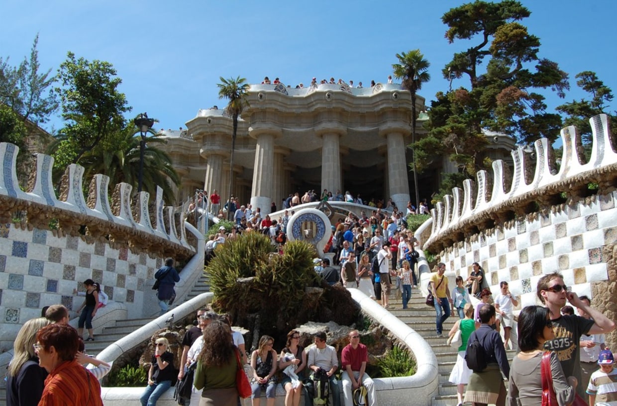 Four Days in Barcelona – happy family creations, image size:1240x817