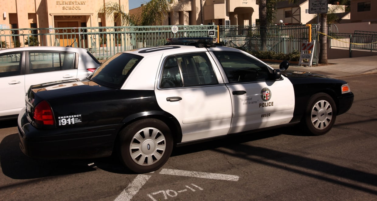 What car replaced the Crown Victoria?