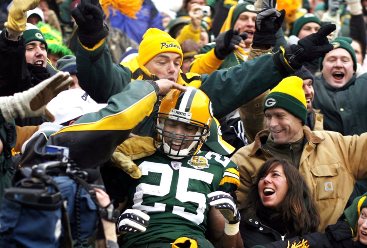 Green Bay Packers to sell stock shares in NFL team