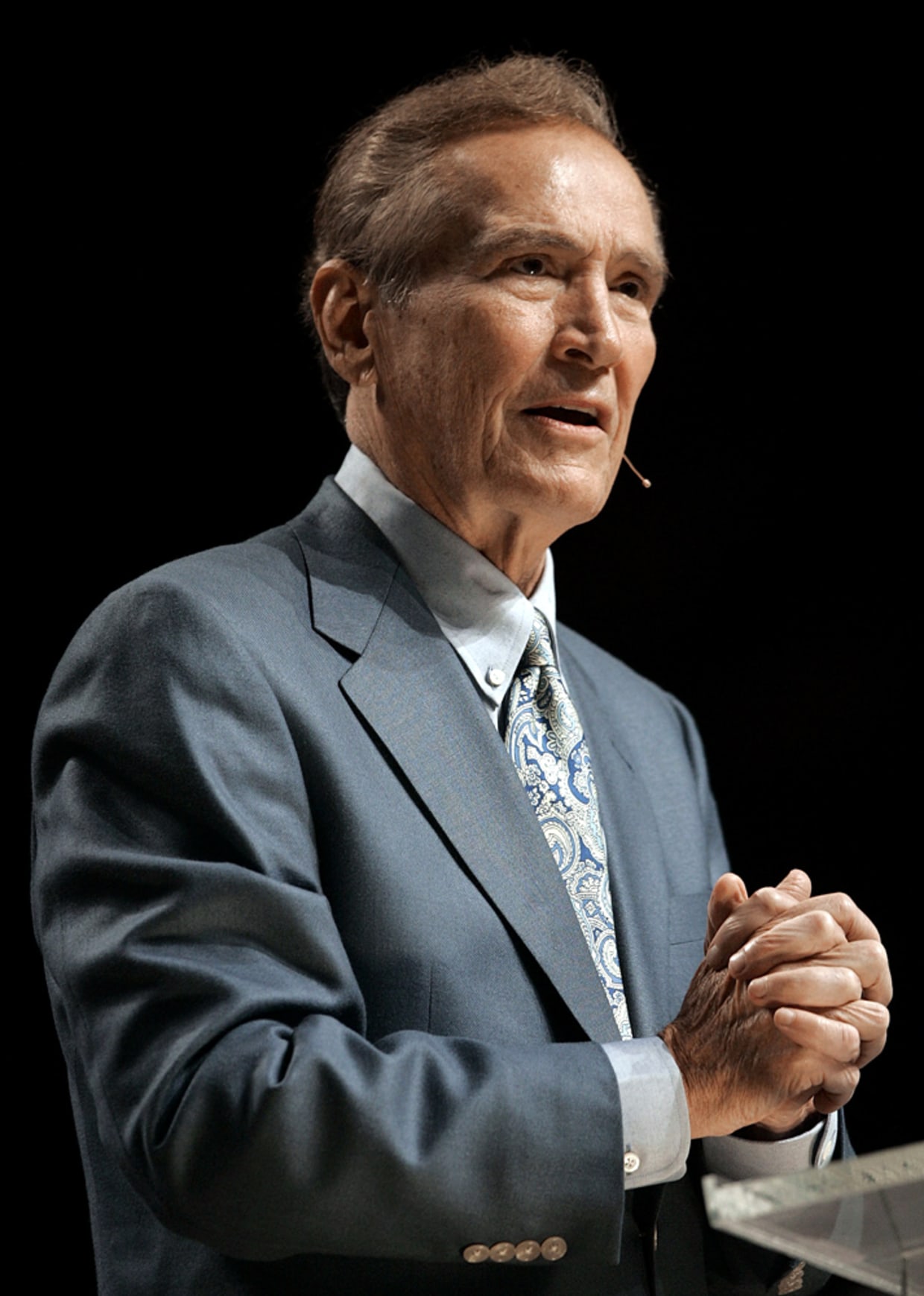 Religious conservative Adrian Rogers dies