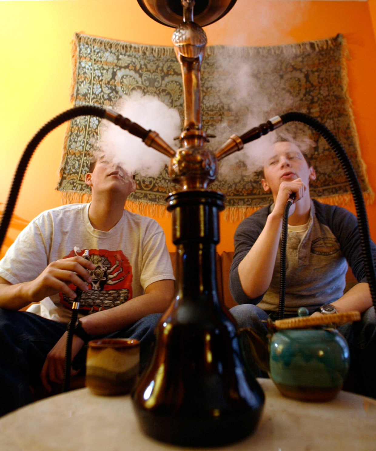 Hookah bars find a place in America