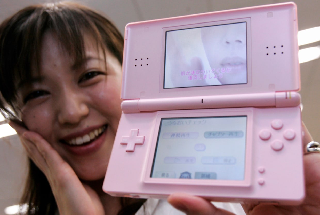 Nintendo DSi Portable Pink Console, Beautiful Body + Working Good