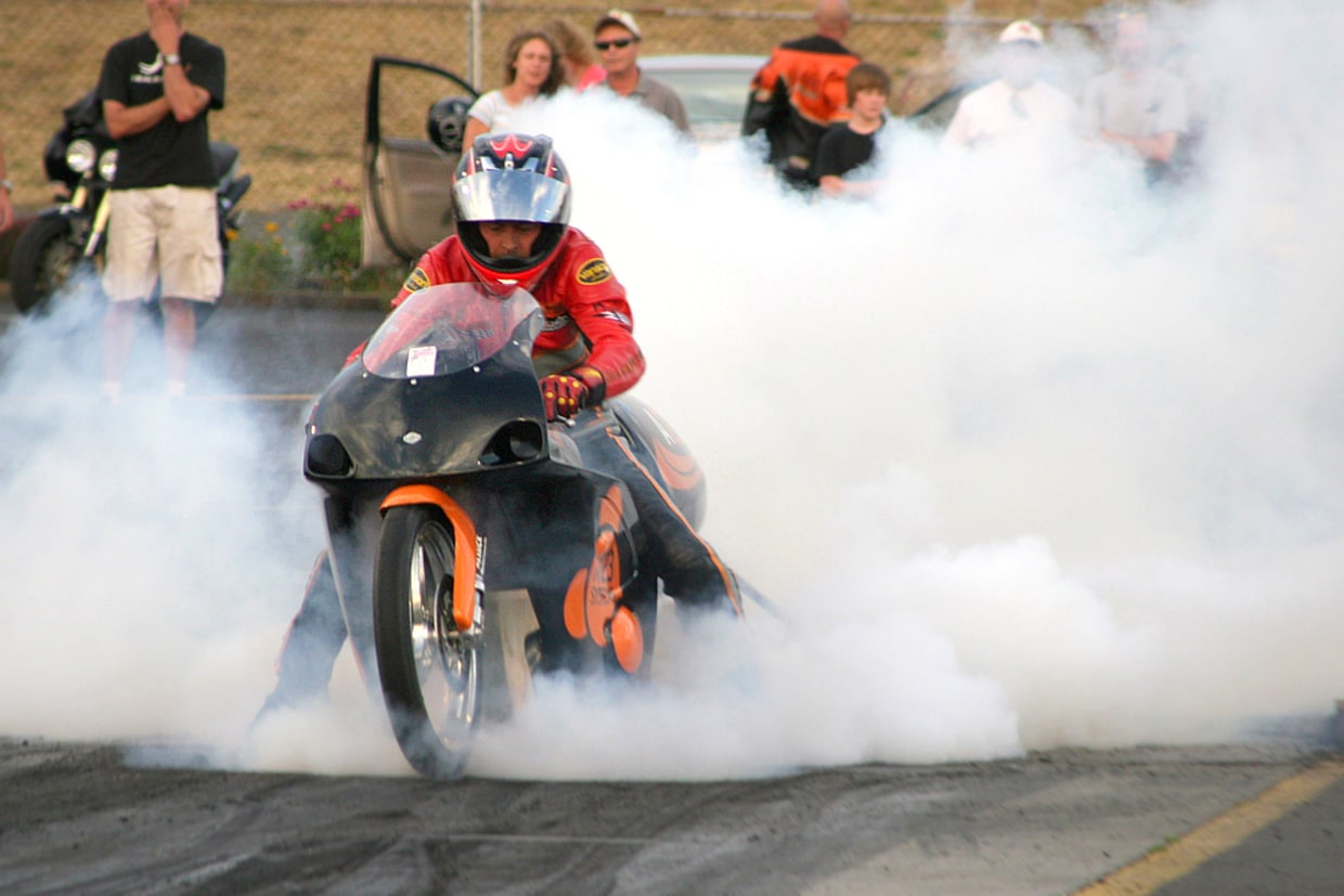 E-dragsters go for gas-powered records photo