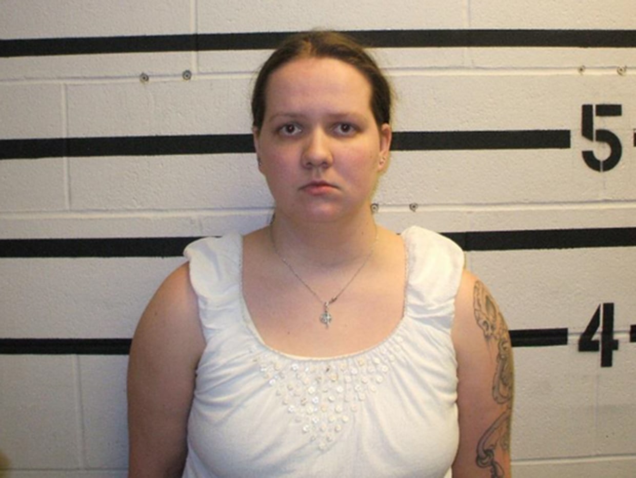 1240px x 932px - Step Mom Charged in 4-Year-Old Boy's Death After Hot Water Punishment
