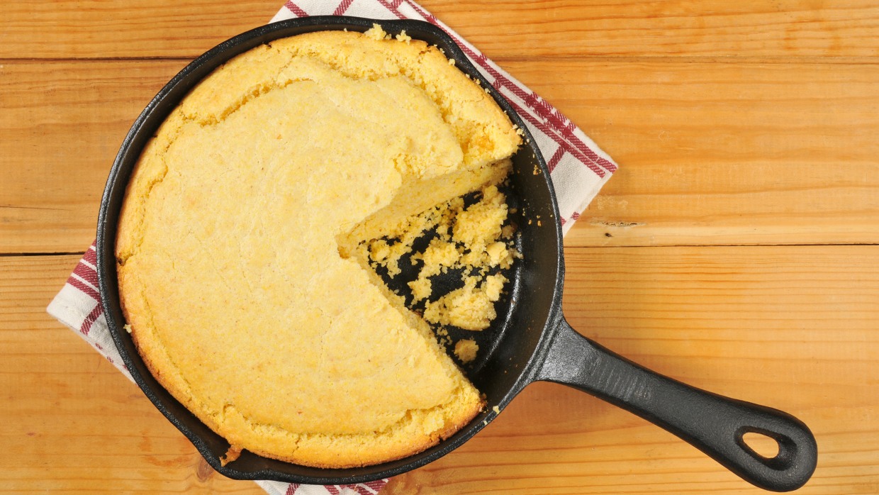 How to Bake Lodge Cornbread in Any Cast Iron Pan