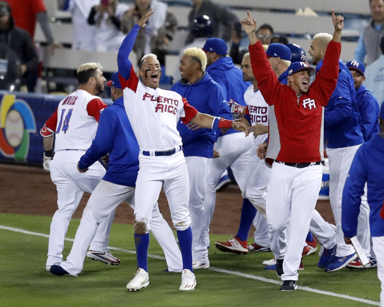 Puerto Rico beats U.S., makes WBC semifinals