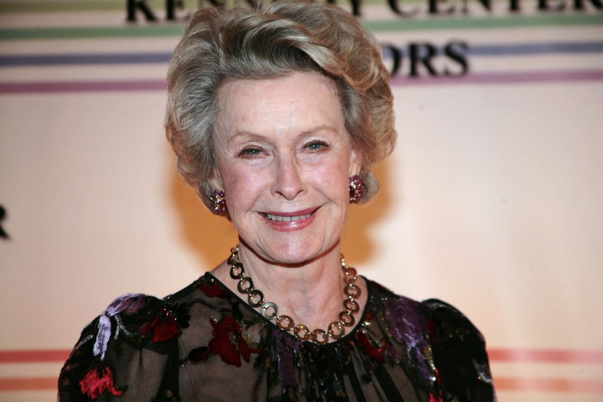 Dina Merrill, Heiress and Actress, Dead at 93