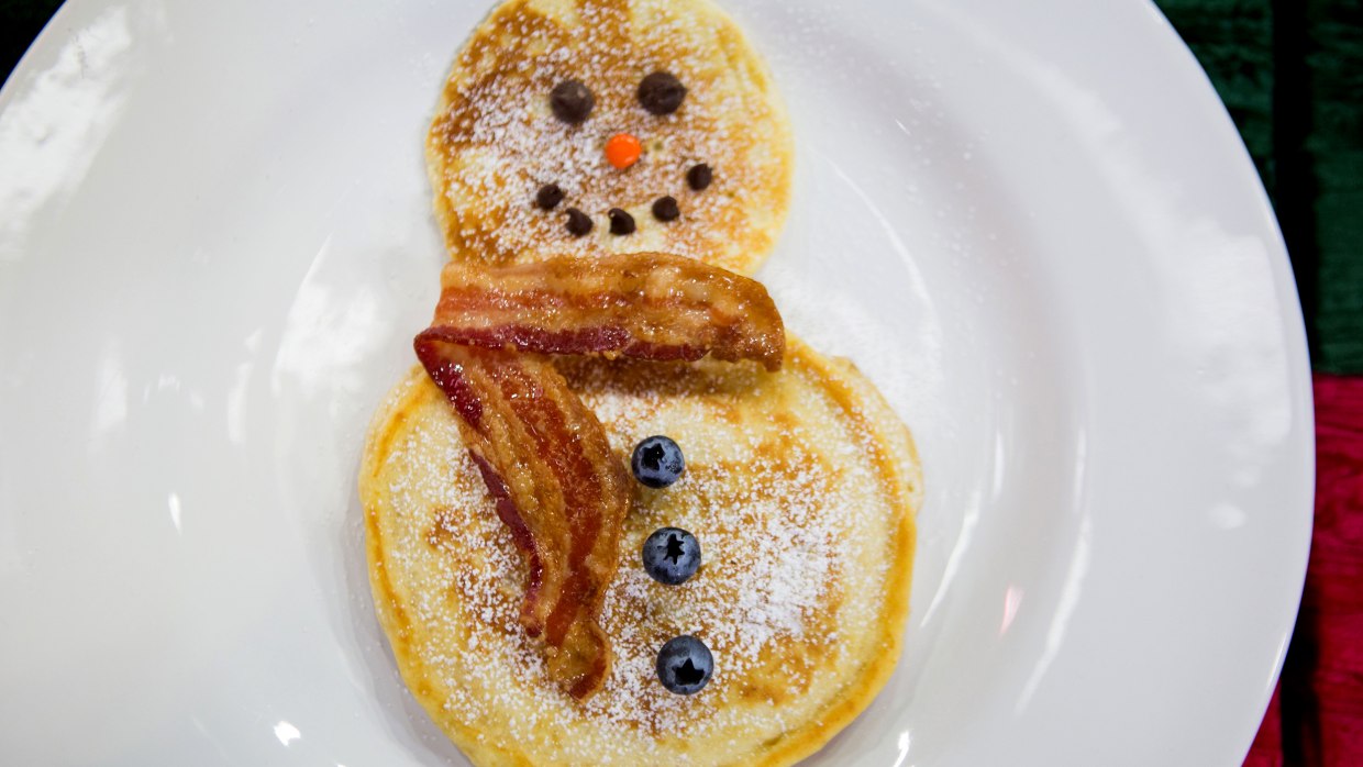 Reindeer pancakes deals